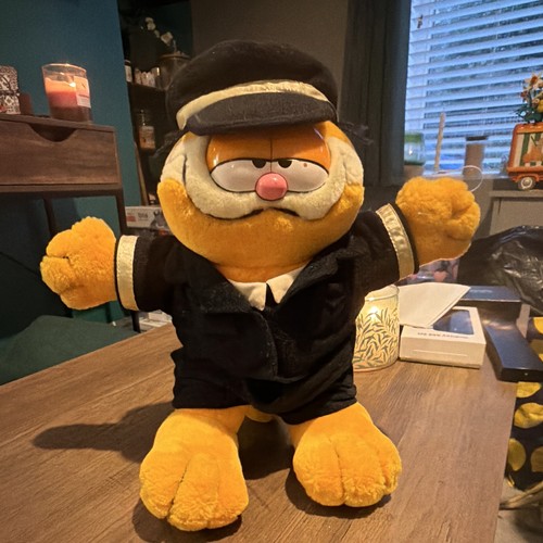 Garfield licensed medium plush - medium,