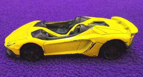 Hotwheels lamborghini - hotwheels,