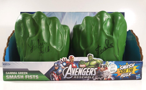 Stan lee lou ferrigno signed - stan,