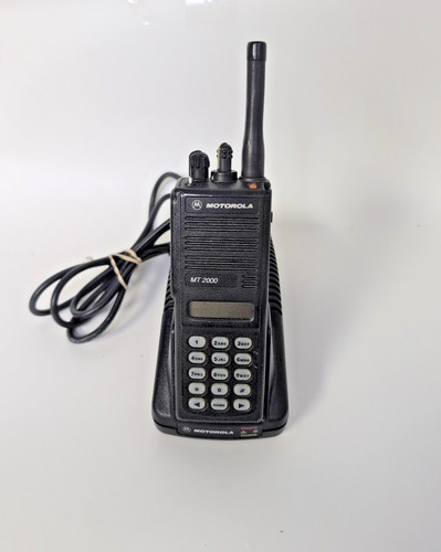 Motorola 2000 uhf handheld - motorola,