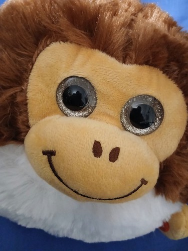 Gizmo jiggling laughing monkey - jiggling,