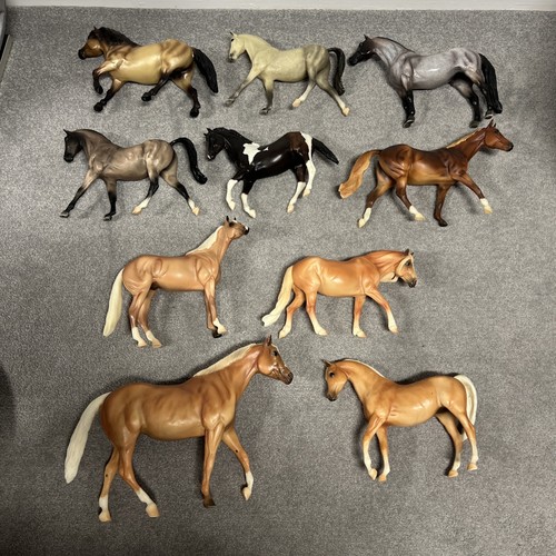 Breyer model horse - breyer, x