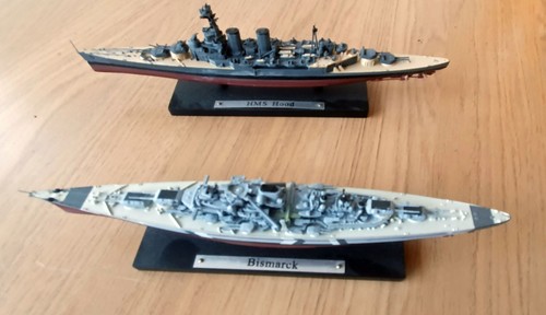 Completed models - (damaged),
