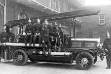 Yya-29 Fireman, Old Fire Engine, Edinburgh, Scotland. Photo