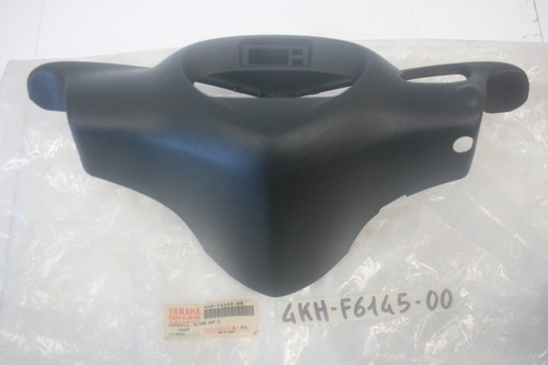 Rear fairing handlebar