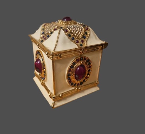 Wendy reed enamel trinket - wendy,