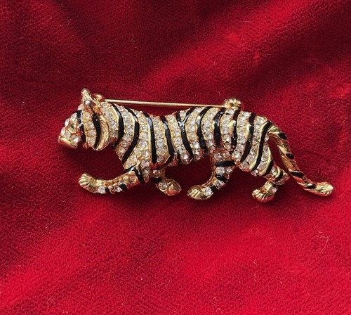 Gold tone black tiger - black,