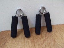 1 X PAIR FOAM COVERED HAND GRIPS EXERCISERS STRENGTHENERS SET, BARGAIN LOW START