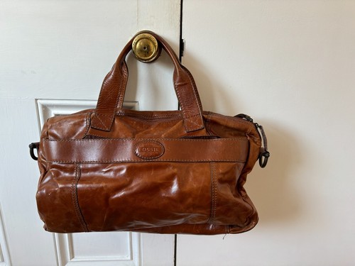 Vintage tan leather - leather, shoulder