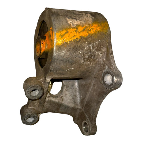 Engine mount support - t4,
