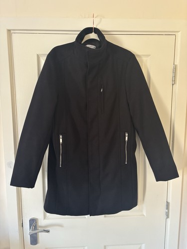 Zara black coat size - black,