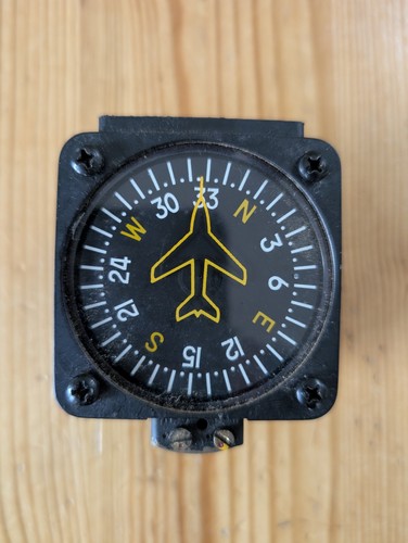 Aircraft magnetic vertical - magnetic,