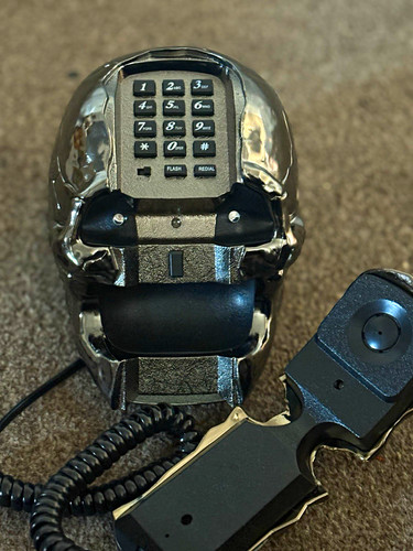 Skull shape push button corded - skull,