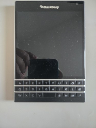 Blackberry passport q30 - blackberry,