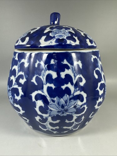 Chinese lidded pumpkin jar - lidded,