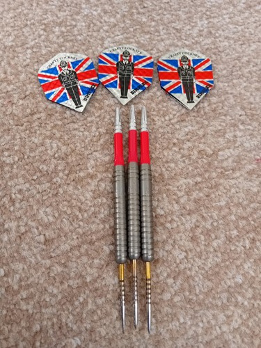 Eric bristow signiture darts - signiture,