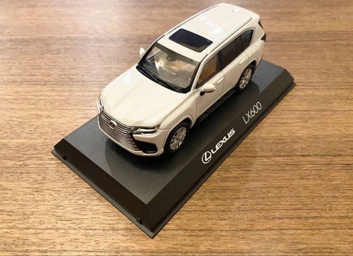 Kyosho lexus lx600 scale - kyosho,