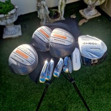  Howson 9 Golf Clubs & Bag