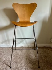 Fritz Hansen 3197 Series 7 Bar Stool in Wood Veneer Oak