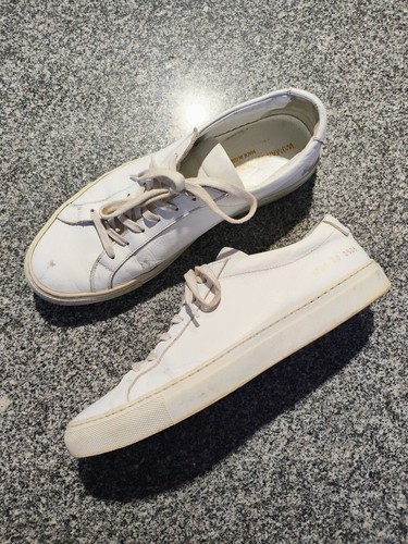Woman common projects - by,