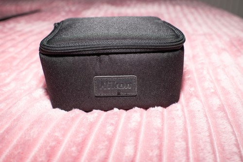 Nikon 700 speedlight boxed - nikon,