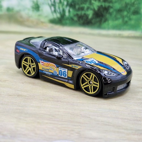 Hot wheels corvette diecast - corvette,