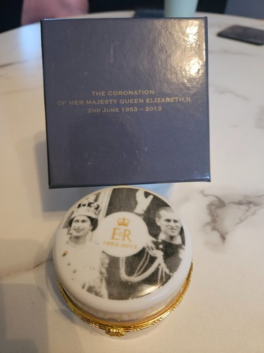 Coronation her majesty - her,
