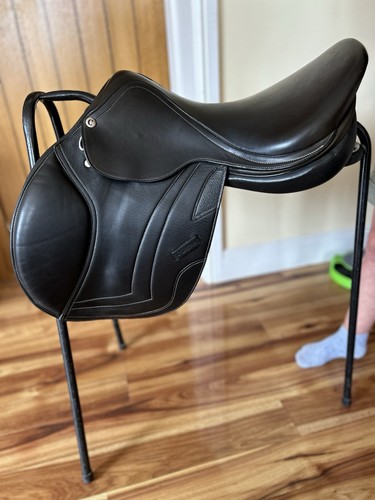 Black leather adjustable - 17.5",