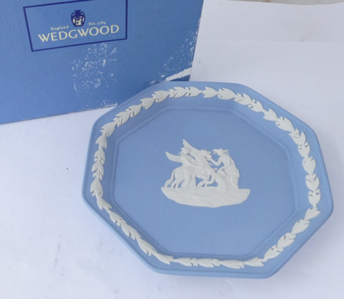 Wedgwood blue jasperware - wedgwood,