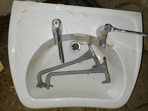 Ceramic washbasin tap - 2,