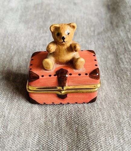 Porcelain trinket box toy - porcelain,