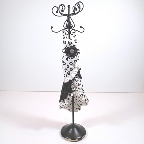 Vintage mannequin jewelry - vintage,