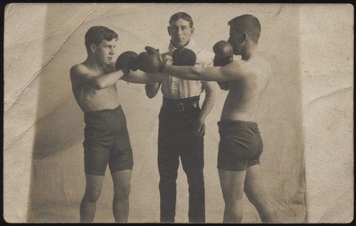 Real photo boxing training - photo,