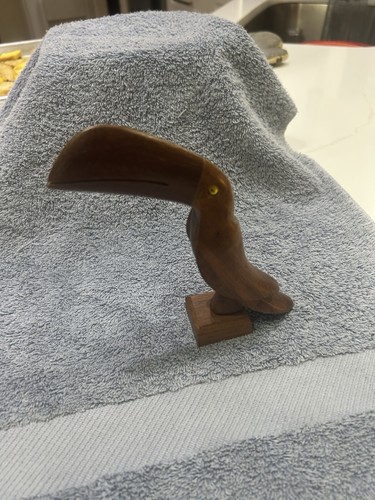 Vtg toucan wood hand carved - hand,