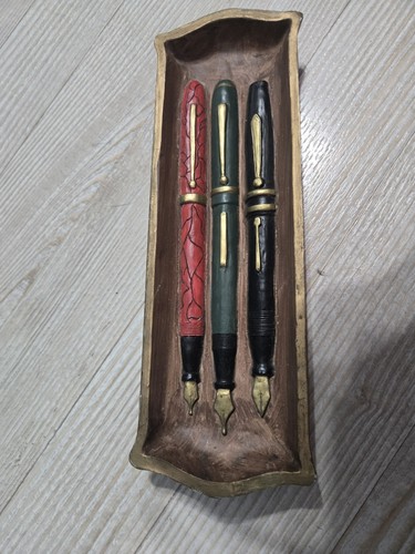 Glazed ceramic pen holder - glazed,