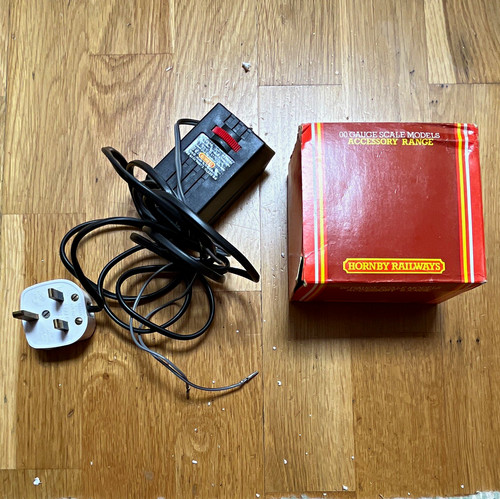 Hornby r912 power - power, oo