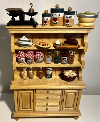 Vintage dolls house pine - dolls,