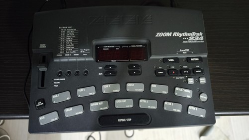 Zoom rhythmtrak 234 drum - zoom,