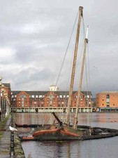 Photo 12x8 Eben Haezer: sunk The old barge a permanent feature 2 c2015