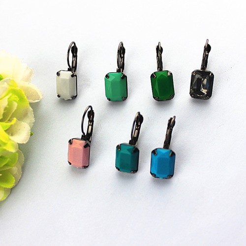 Women retro style black - style,