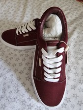 BNWT PULL AND BEAR BURGANDY  TRAINERS SZ 3