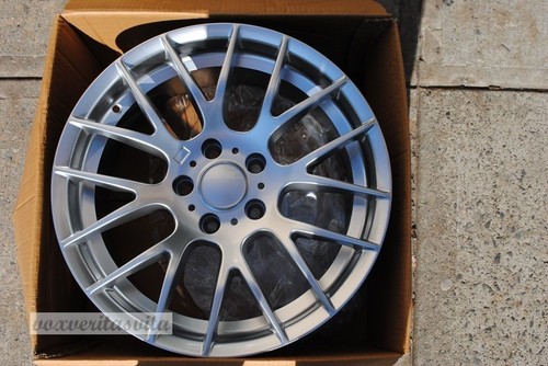 Staggered silver wheels - 19",
