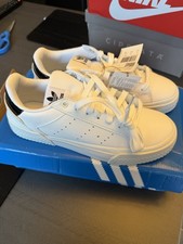 adidas Court Tourino