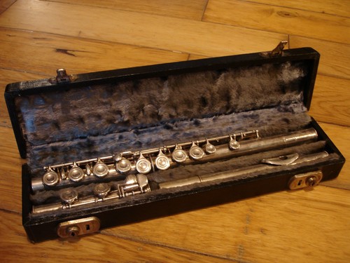 Vintage boosey hawkes flute - boosey,