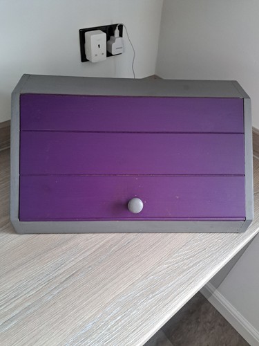 Purple and grey wooden - purple, bread