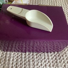 Small Cream Tupperware Scoop Vintage Retro Kitchen Gadget VGC