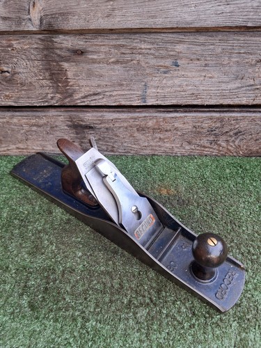 Vintage record plane - vintage, no