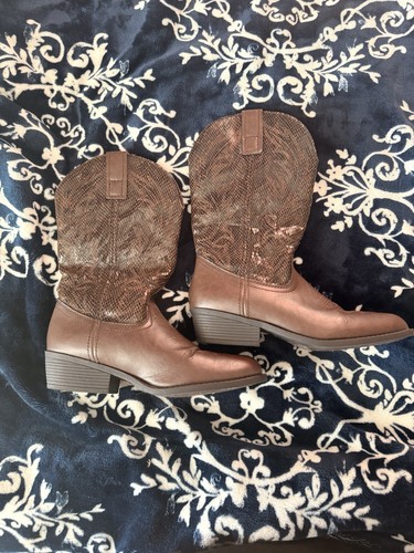 Brown snakeskin cowboy boots