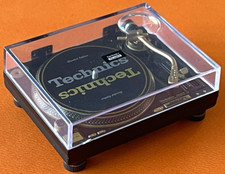 Technics Miniature Collection SL-1200GLD GOLD Turntable Mini Figure DJ Audio