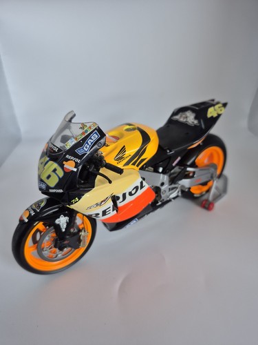 Minichamps honda rc211v - minichamps,